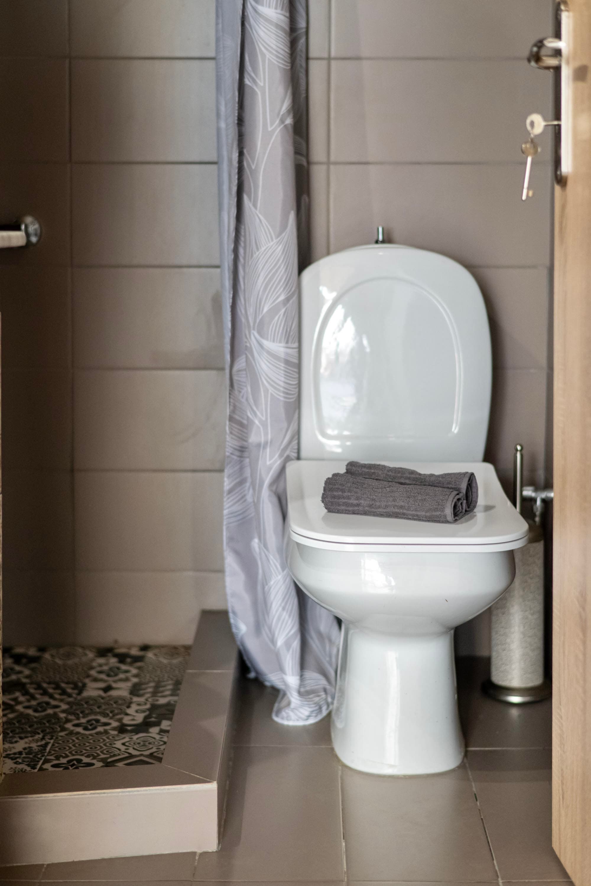 Bathroom — amenities