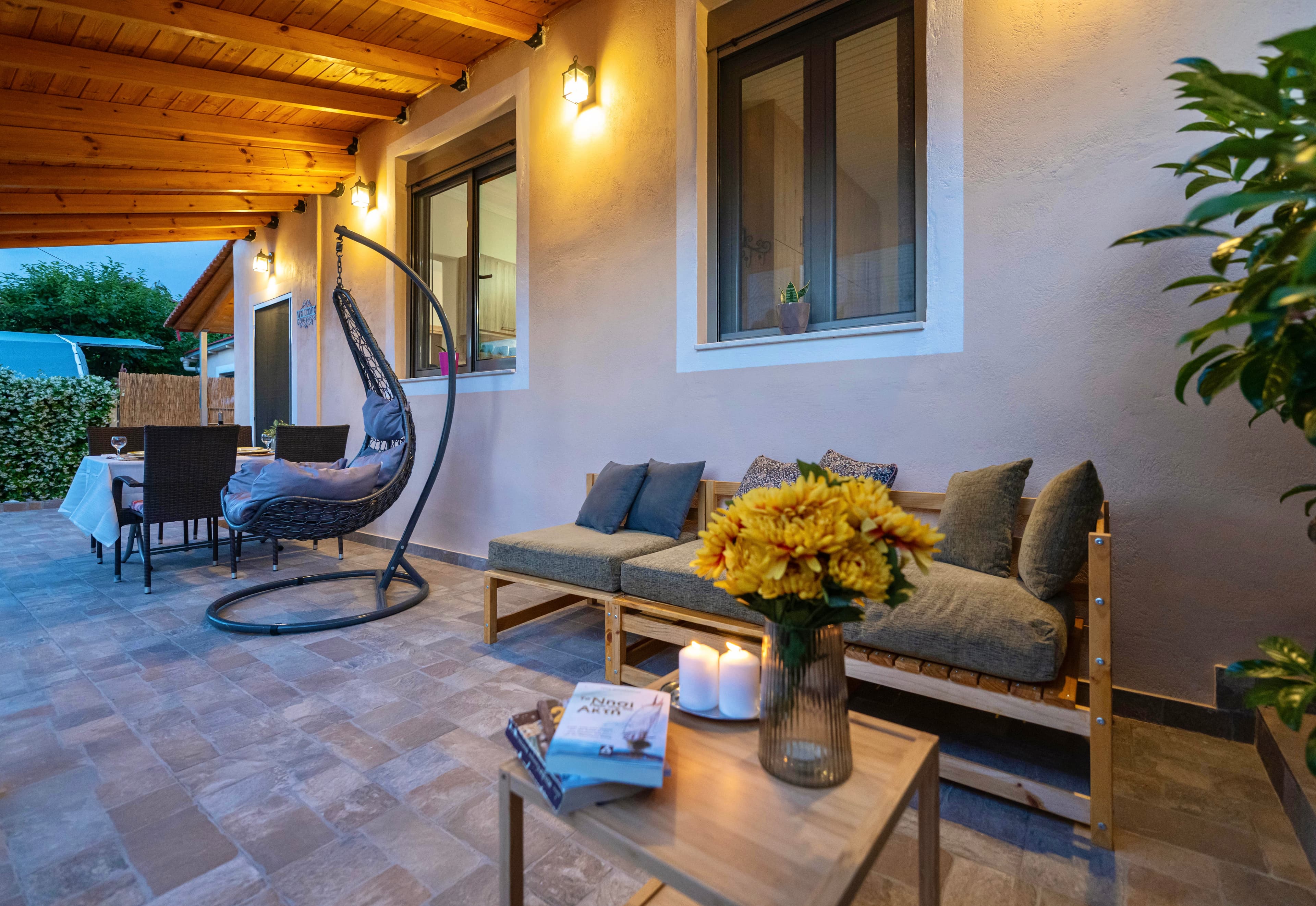 Garden and outdoor seating