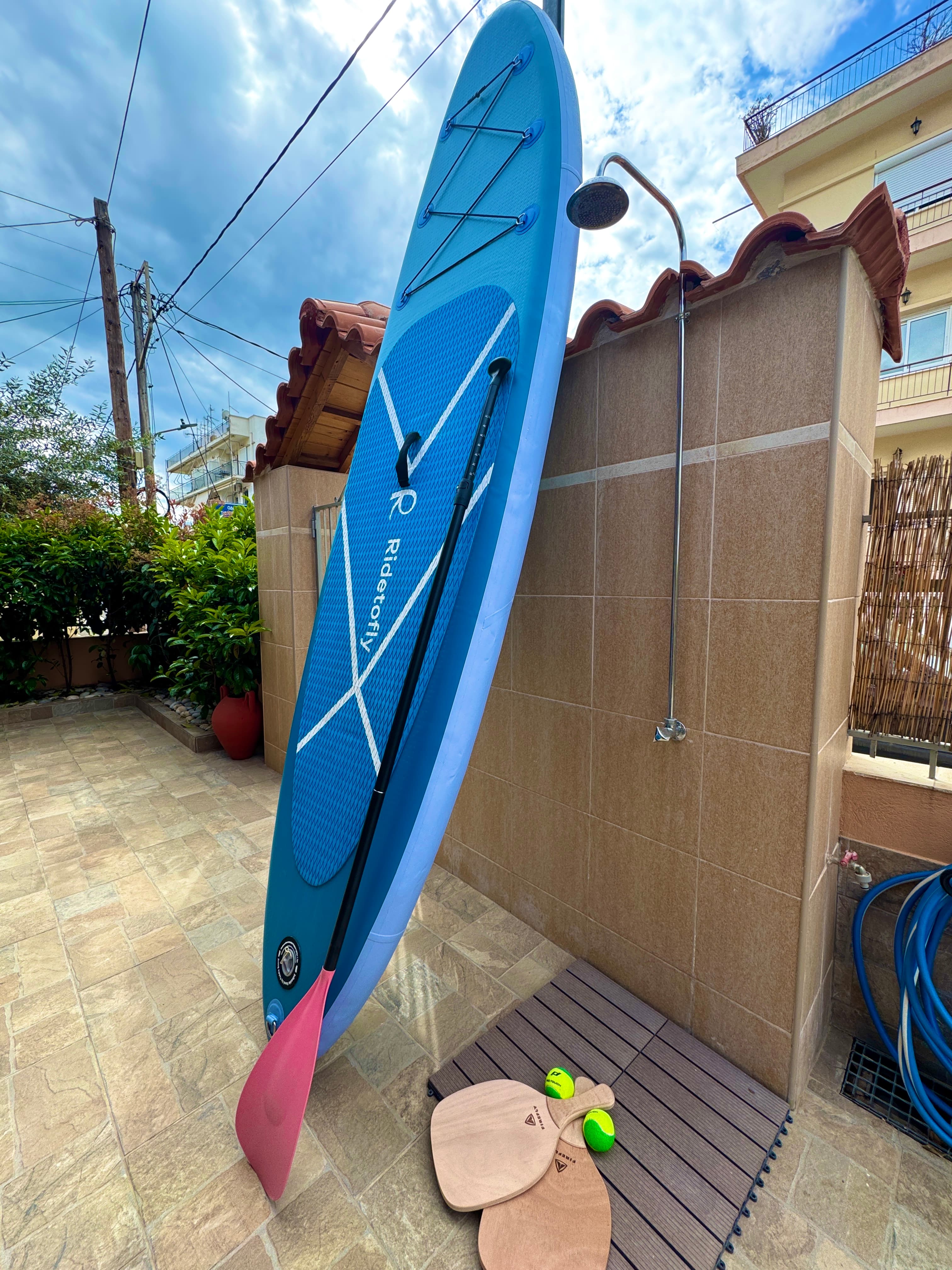 SUP board and yard — beach gear included